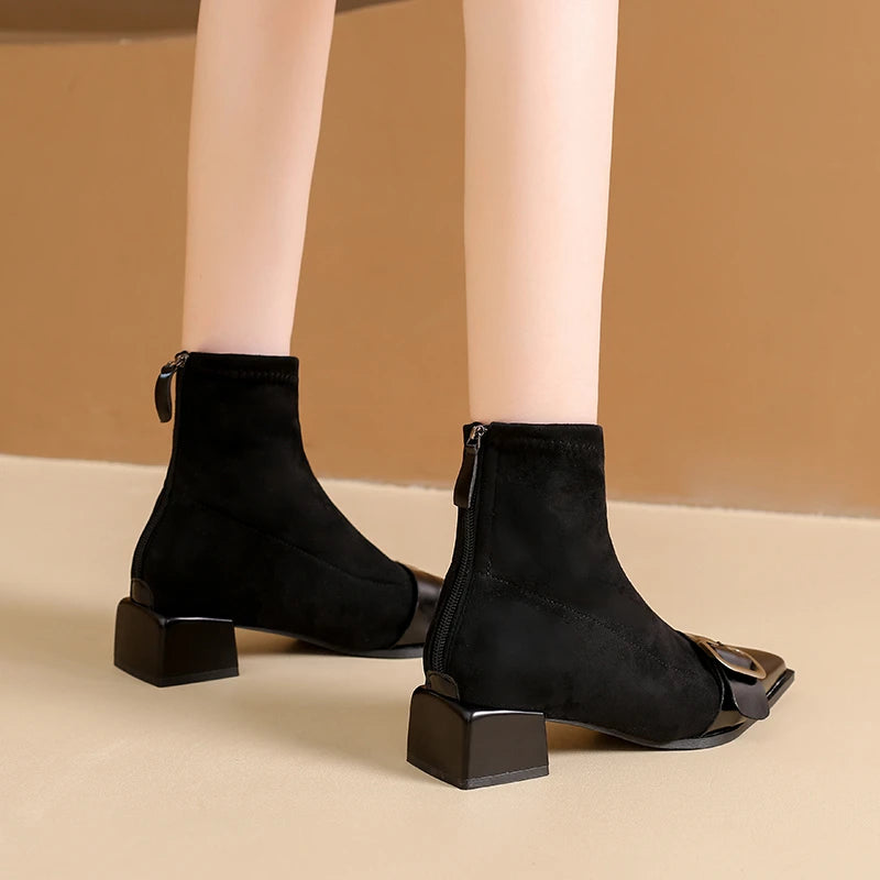 Elizabeth Main Ankle Boots